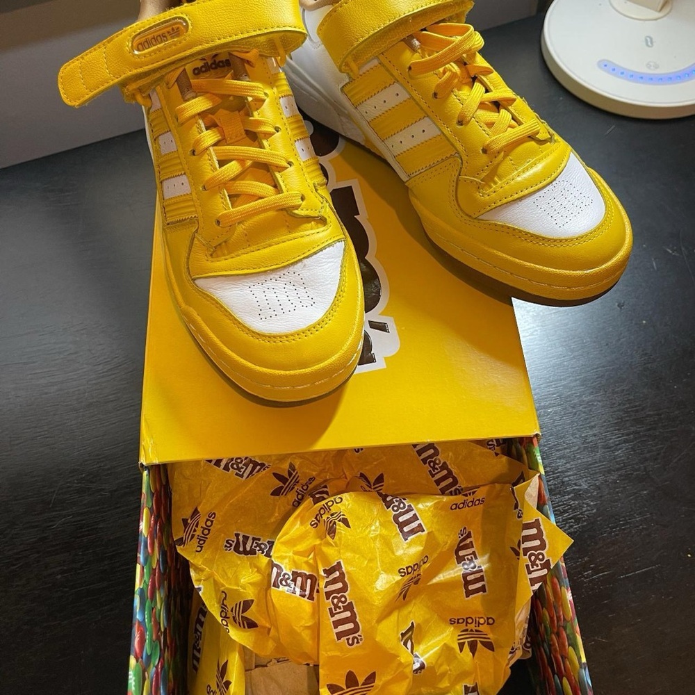 Nike Adidas Sambas